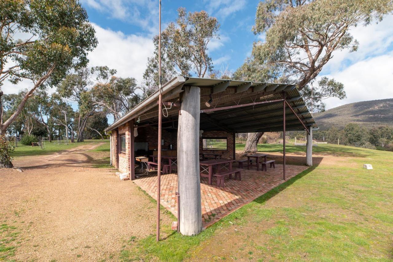 Grampians Pioneer Cottages ホールズギャップ エクステリア 写真